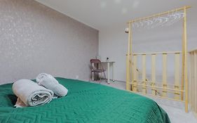 Piano Apartment